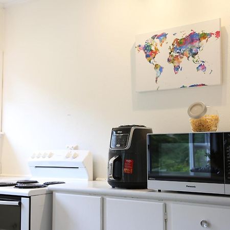 Skyline Haven - Entire Apartment - Free Parking, Espresso, Netflix - 15M To Cbd, Stadium, Ferry เวลลิงตัน ภายนอก รูปภาพ