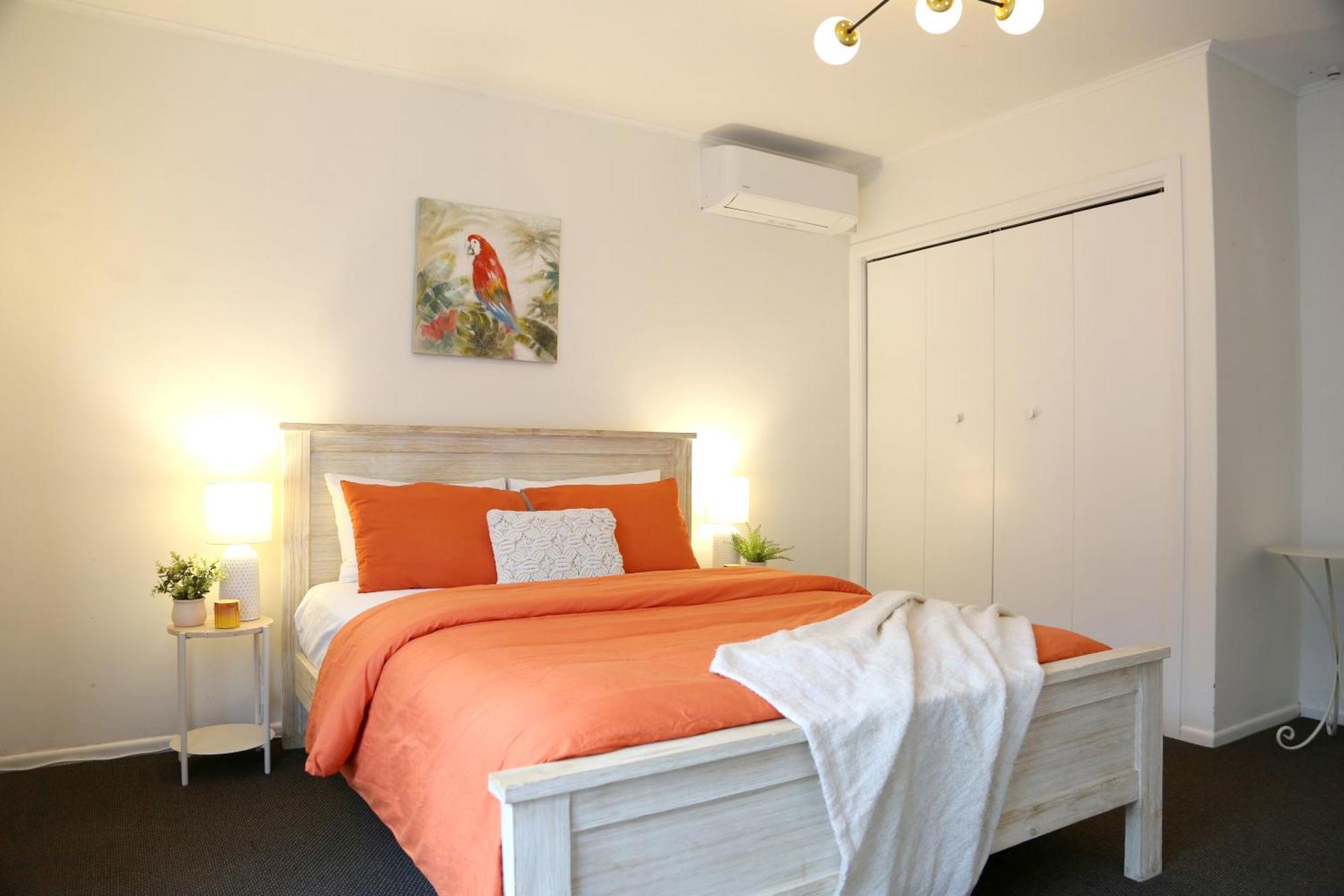 Skyline Haven - Entire Apartment - Free Parking, Espresso, Netflix - 15M To Cbd, Stadium, Ferry เวลลิงตัน ภายนอก รูปภาพ