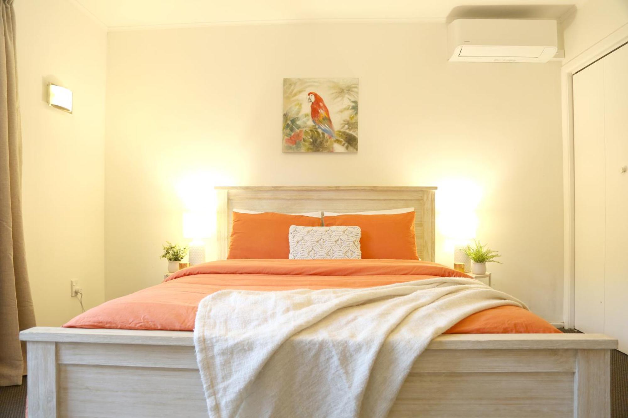 Skyline Haven - Entire Apartment - Free Parking, Espresso, Netflix - 15M To Cbd, Stadium, Ferry เวลลิงตัน ภายนอก รูปภาพ